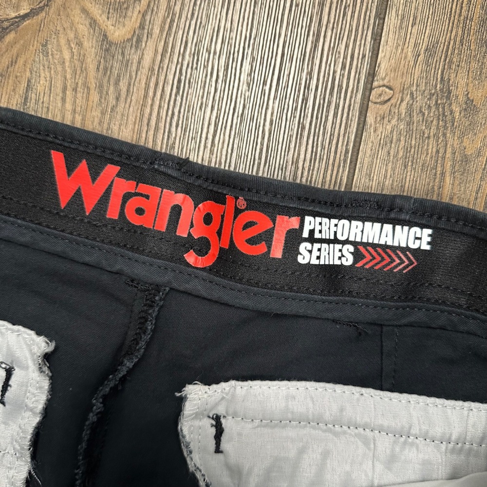 Wrangler Lot of 2 Pairs Mens Performance Series Chino Pants Black 34x29 67PSWBL - Picture 3 of 5